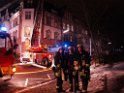 Feuer 3 Dachstuhlbrand Koeln Muelheim Gluecksburgstr P082